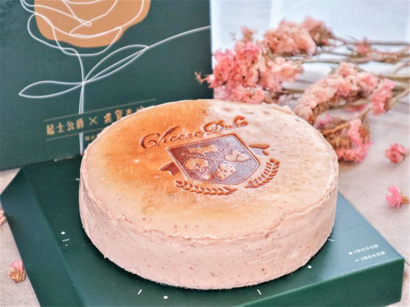 起士公爵。2020母親節蛋糕最強聯名 金馬獎指定甜點X世界麵包冠軍——「南國玫瑰女王乳酪蛋糕」