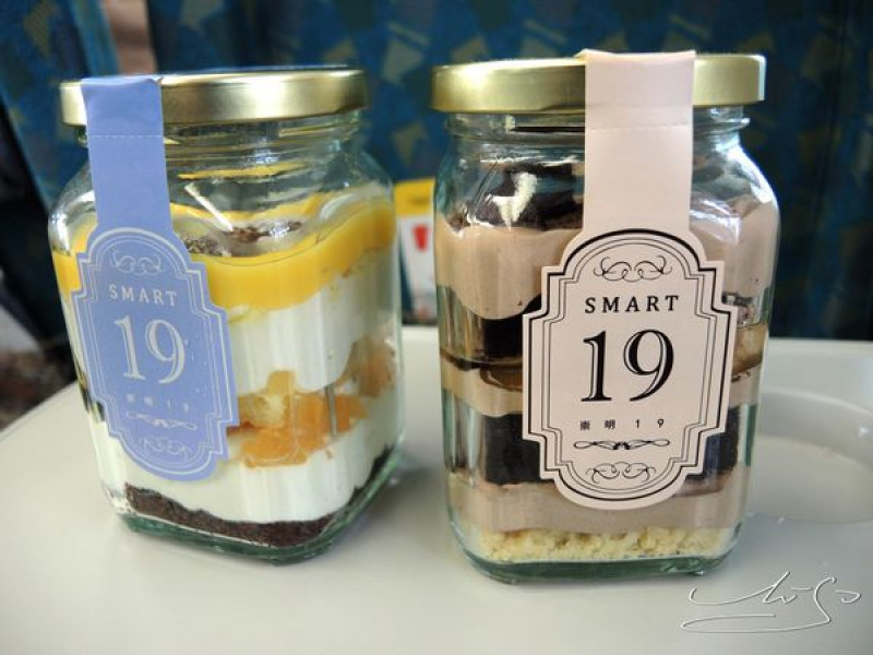 【台中 中區】Smart 19 罐子蛋糕 - 站前店 ➤ 崇明19 ~ 罐子裡的蛋糕新奇好滋味~送禮自用兩相宜
