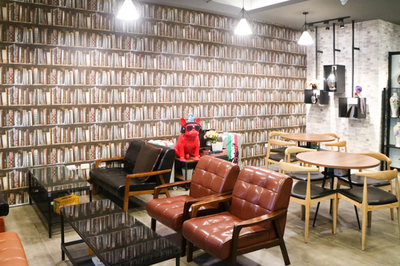 【台南文青咖啡】珈琲地圖麻豆店 拍照打卡書牆 豪宅喝咖啡