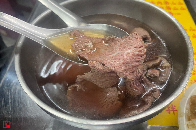 台南中西區美食／在地人激推鬍鬚忠牛肉湯！牛肉湯分三種等級各有魅力