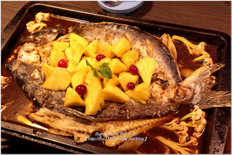 【新北中和食記】水貨炭火烤魚。來自四川秘製辣醬的烤魚，愛吃辣的朋友別錯過