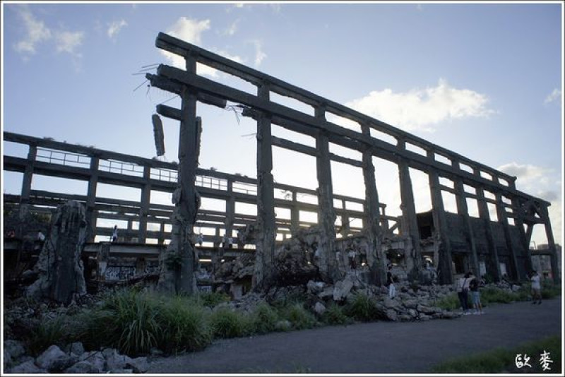 基隆︱廢墟外拍景點之阿根納造船廠