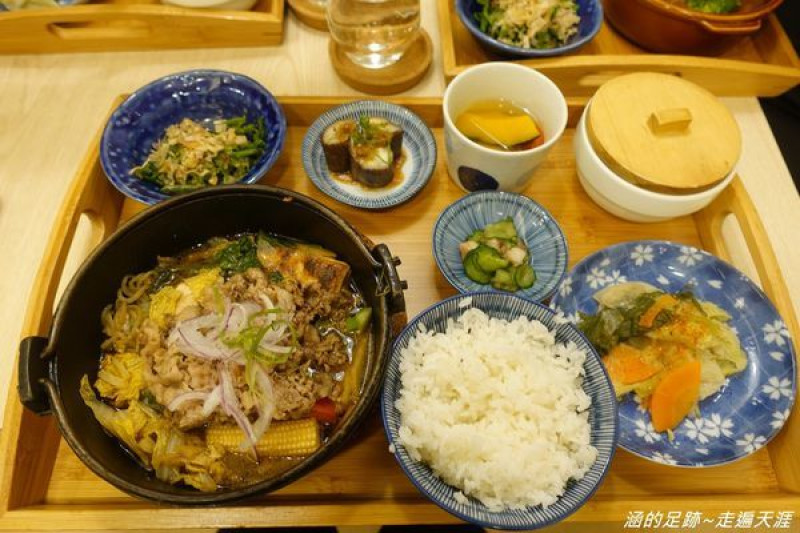[日式定食] 台北 - 芝生食堂 忠孝新生店 ~ 健康美味的五菜一汁日式定食