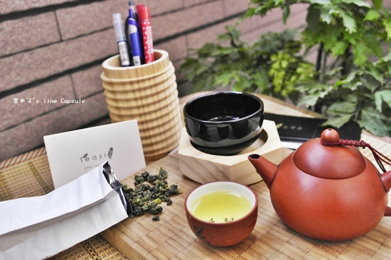 Teasi堤思-台灣特選茶葉，有著造型茶葉罐的客製化禮品~