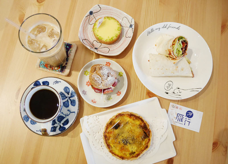 「飽食⁂屏東」雁行咖啡，健康蔬食 自家烘焙咖啡 手作甜點，超好吃的純素食早午餐 / 寵物友善咖啡廳