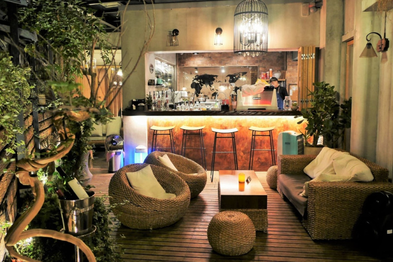 【台北東區 | 咖啡廳】於玻璃屋庭院享有不限時的慵懶與舒適質感▹奎咖啡館QUAY Café