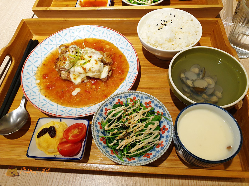 【新竹餐廳】火車站附近簡餐店《十口木子》定食套餐與炒飯