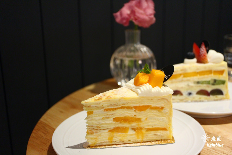 宜蘭羅東美食：淺藍 × Reverse cake&coffee～沒預留可能會吃不到的美味千層蛋糕