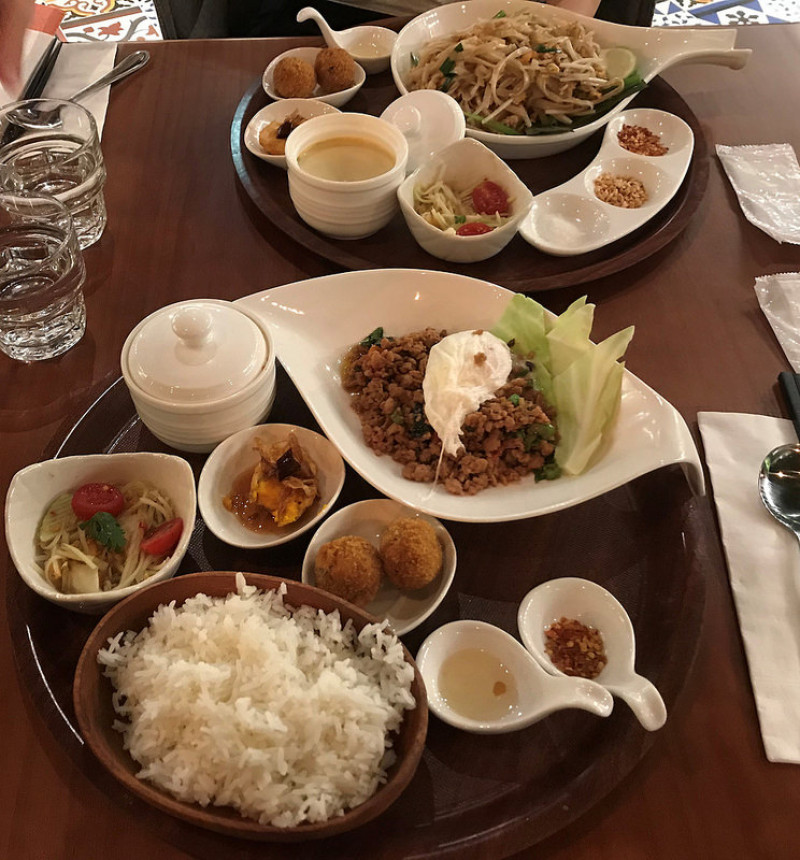 [台北] 捷運南展站-右手泰式餐廳-泰式料理也能吃定食阿!!