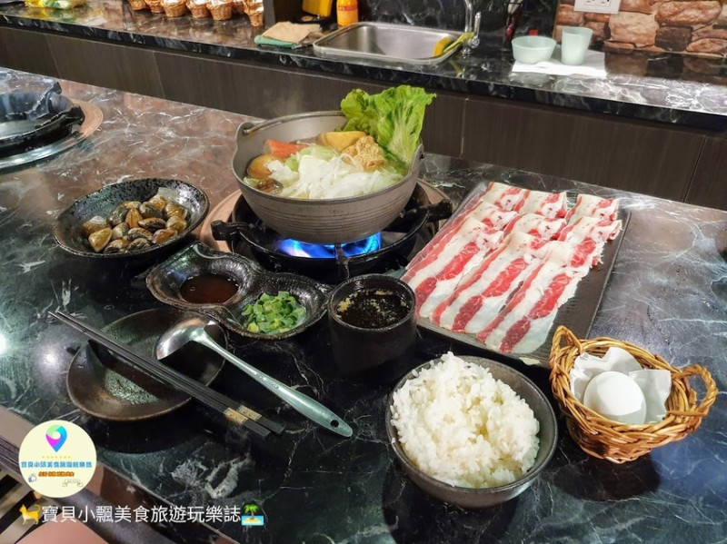 [食]台北 南港展覽館捷運站 步行三分鐘 享受美味昆布火鍋 銅盤烤肉 咕咕咕嚕
