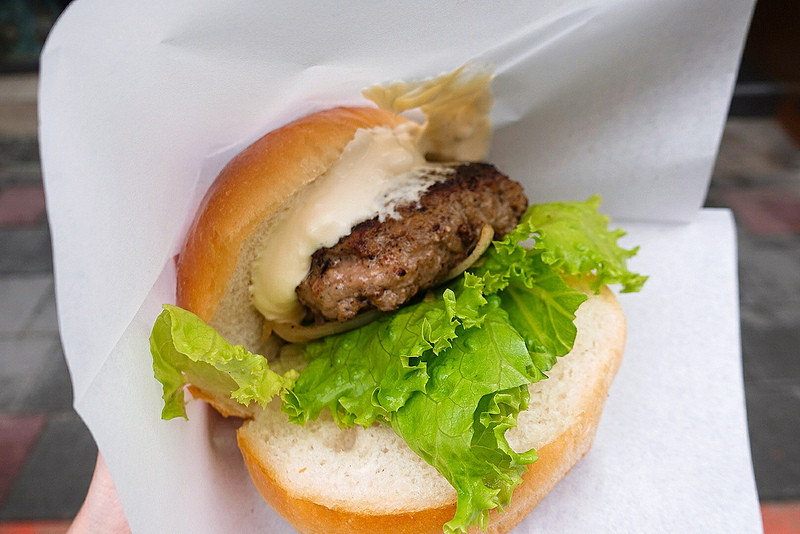 (胖樺食記)捷運信義安和站推薦美食”Wagyu Burger”/台北大安區爆漿噴汁日本和牛漢堡180元/生酮漢堡可外帶/完整菜單