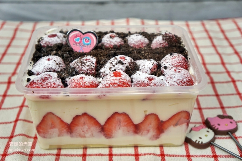 [新莊草莓蛋糕]滿滿滿的大湖草莓 雙層戚風蛋糕 草莓芙運冬季限定 京橋坊手作烘焙坊 - 安妮的天空