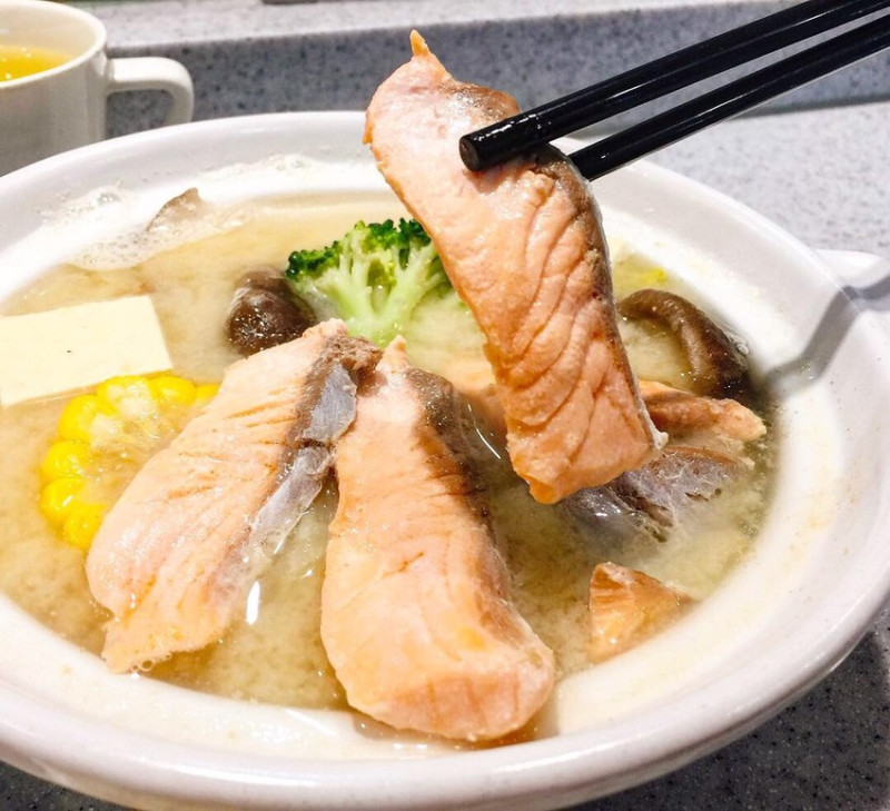 ♥ 食記 ♥ (新店區) supreme salmon美威鮭魚●鮭魚控最愛,精選鮭魚套餐料理,生魚片