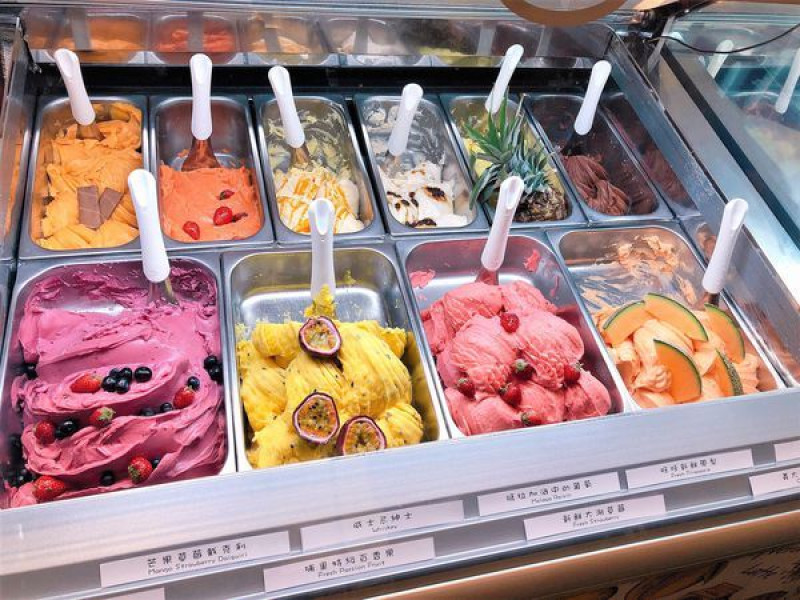 [食記] 台北 - 信義/市政府、101世貿【CAPATINA 義式冰淇淋】微風南山必吃，新鮮水果與鮮奶製成低脂健康冰淇淋