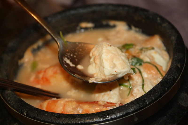【大安區美食】豆豆里 DODOLI:海鮮豆腐鍋湯頭美味,道地韓式韓式料理凌晨也吃的到!