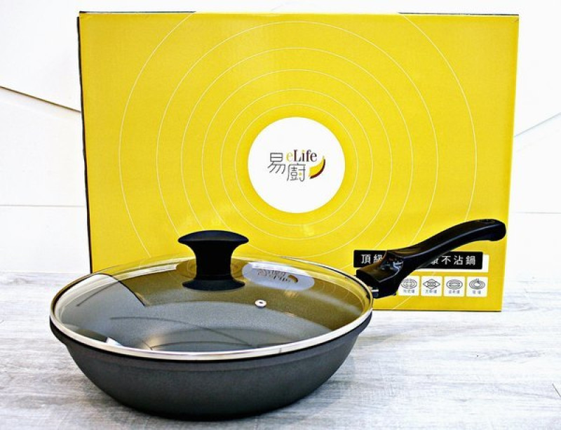 【eLife易廚鍋具】頂極6+2層健康不沾鍋。平底鍋30cm