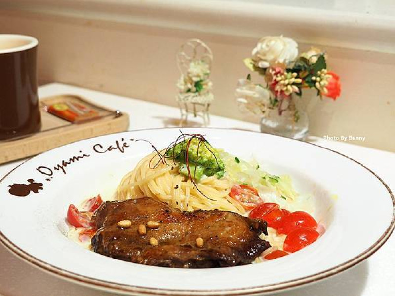 【台北美食】Oyami cafe 西門町咖啡 浪漫童話裝潢 讓女心爆棚 / 防疫安心餐廳 / 獨立包廂用餐