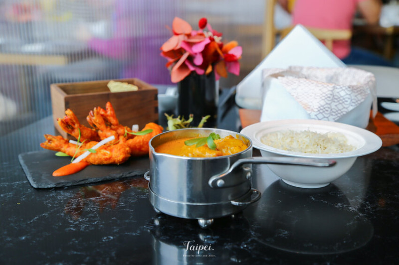 【台北高空餐廳】Saffron 46番紅花四十六印度料理，微風南山46樓，約會推薦！(附菜單)