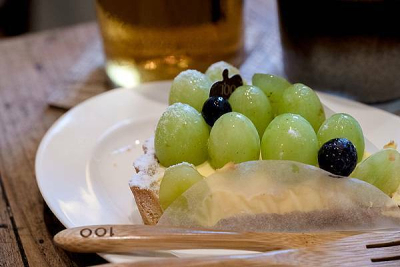 新竹｜一百種生活｜咖啡廳的甜點上如果有白葡萄，人生就完美了