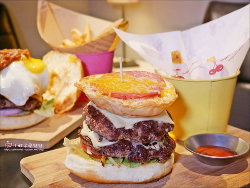 萬芳醫院站美式餐廳推薦「Patio 46沛緹歐」知名餐廳行政創意主廚領軍 道地手工特製漢堡牛排早午餐