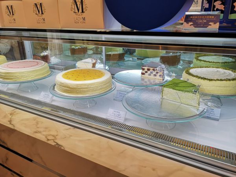 【台中 西屯區】 紐約知名的『Lady M 千層蛋糕』在台中新光三越開分店囉! 限量版口味
