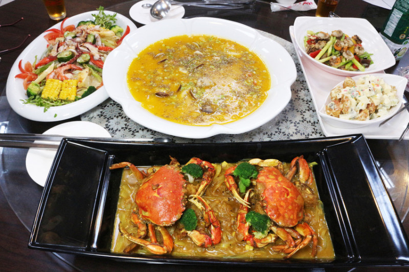 台南安平海鮮餐廳中通戶  創意宴客料理  生猛海鮮、創意料理等多變組合