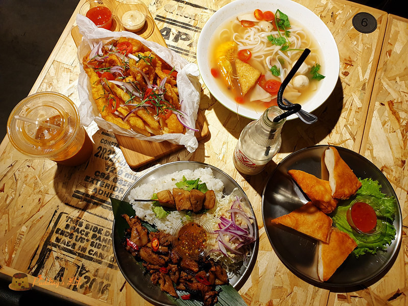 【新竹美食】三民路餐廳《曼谷市場-巨城店》東門市場泰式小吃開二店嘍