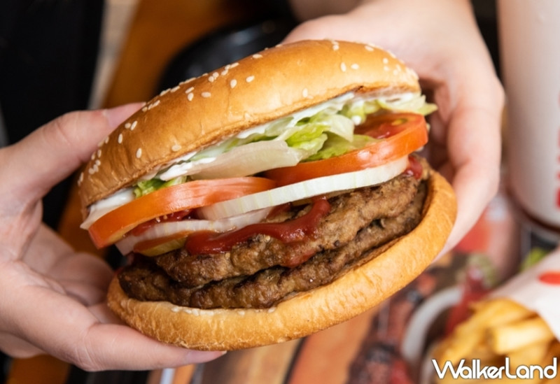 兩人同行免費加肉！漢堡王彰化一號店正式開幕，「免費加肉、小華堡買一送一」限定優惠讓漢堡控超嗨。