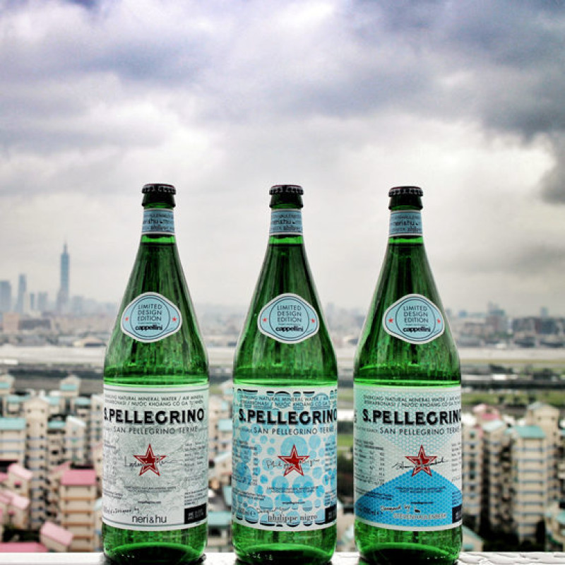 全球限量版設計瓶身，台灣也買的到！義大利天然氣泡水聖沛黎洛S.Pellegrino跨界合作，三款藝術家創作限量瓶身新上市。