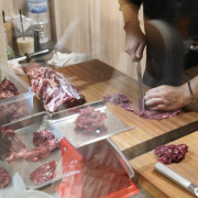 台北 中山國中站 宣牛 溫體牛肉火鍋｜每日下午台南直送溫體牛肉，中午吃不到～必點上選溫體牛 · 算命的說我很愛吃