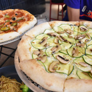 水湳美食｜現烤義式披薩「喜米披薩屋 Sammy's Pizzeria」中央公園客製化披薩，從麵粉開始製成手工餅皮