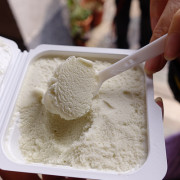 【新北深坑】深坑老街豆腐冰淇淋/大胖子豆腐冰淇淋、麗芬肉粽 - 深坑老街必吃美食推薦