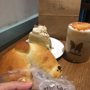 【板橋美食】有可愛柯基店長坐鎮的咖啡廳「奶油先生Mr. Butter Café」，手作麵包、輕食、咖啡