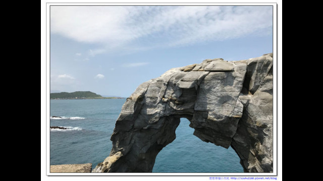海蚀拱门图片