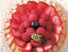 義大利米蘭必定朝聖的百年甜點名店「COVA」人氣登台