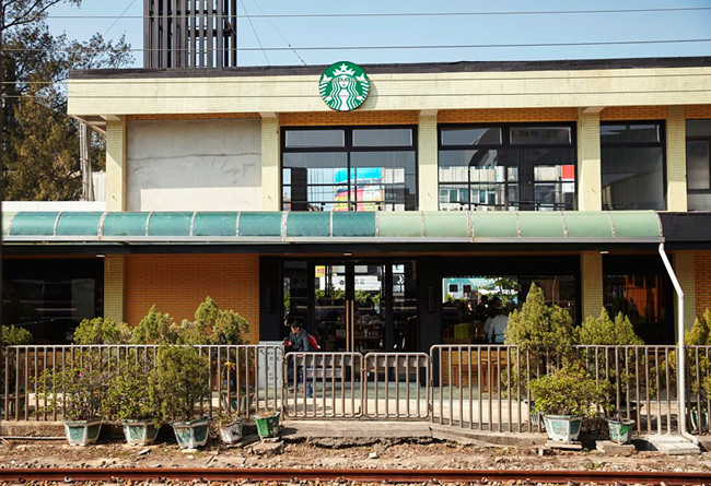 星巴克新竹新豐門市正式開幕！全台首間舊火車站改造的鐵道咖啡館門市