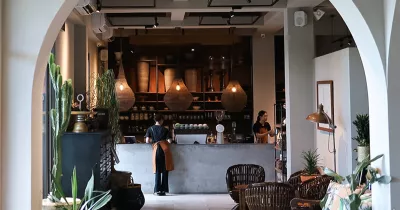 礁溪咖啡廳推薦!蒔花咖啡 宜蘭摩洛哥風庭院超美,周邊停車場、推薦菜單一次看。